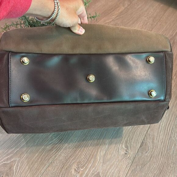 DIANE VON FURSTENBERG DVF FAUX SUEDE TRIPLE COMPARTMENT TRAVEL OVERNIGHT BAG EUC - Picture 6 of 14